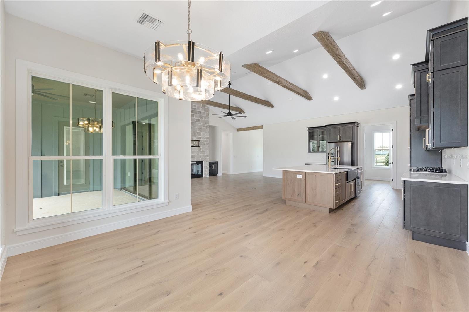 SAND HILL CREEK - Residential