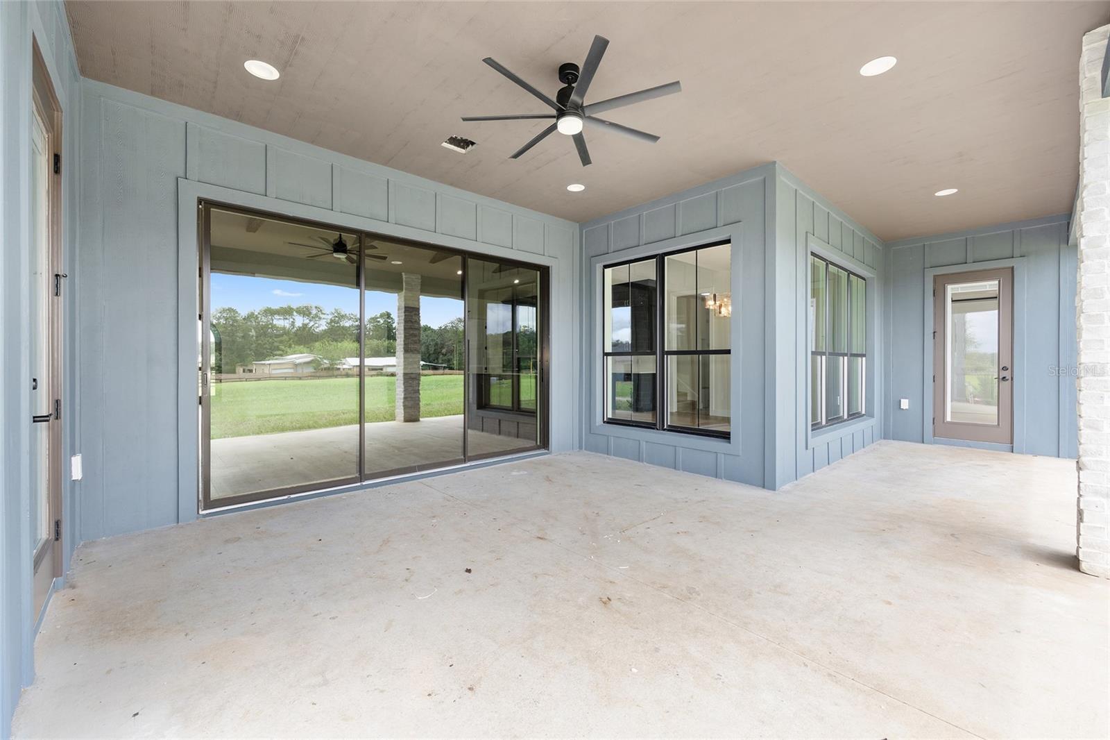 SAND HILL CREEK - Residential