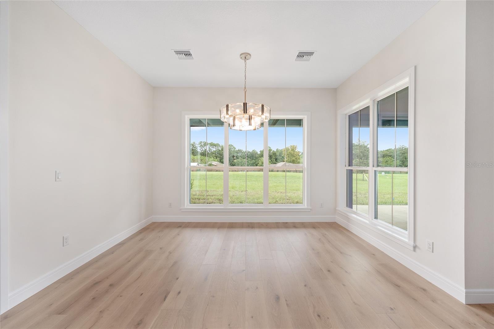 SAND HILL CREEK - Residential