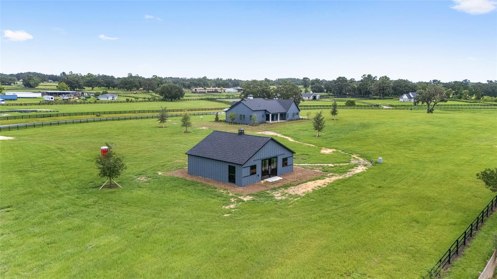 SAND HILL CREEK - Residential