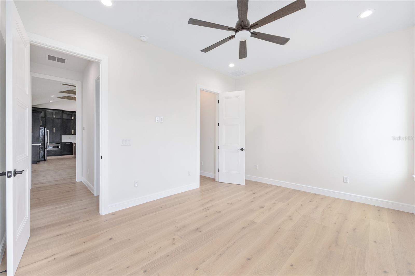 SAND HILL CREEK - Residential