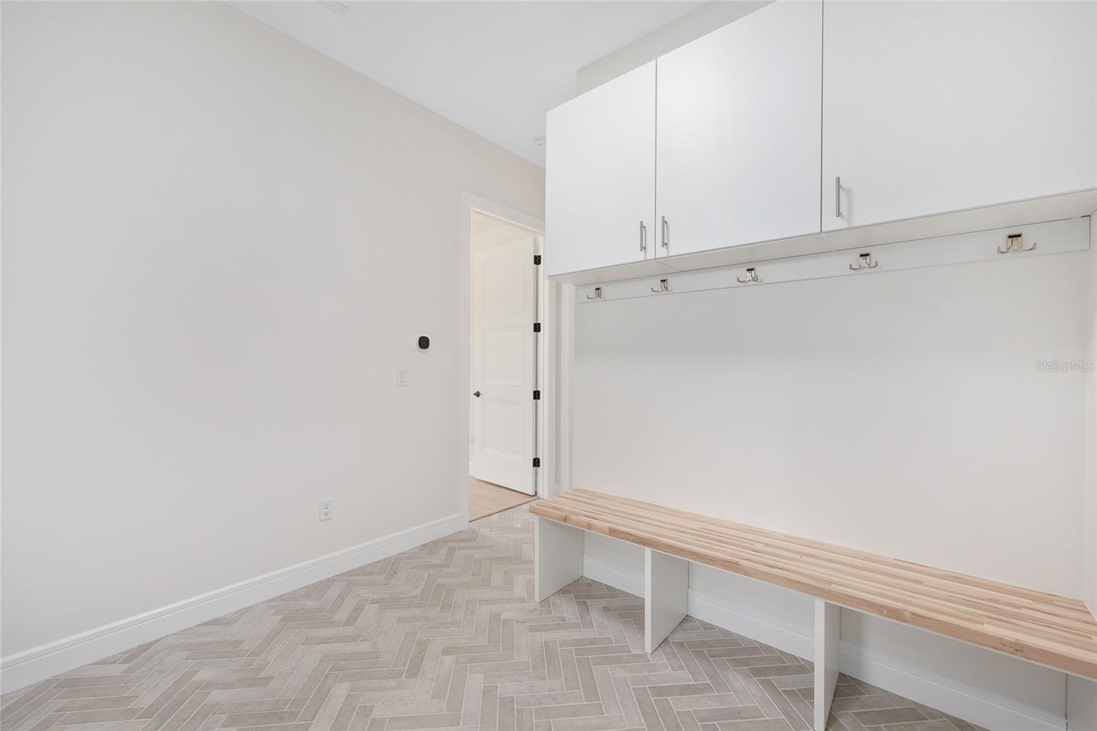 SAND HILL CREEK - Residential