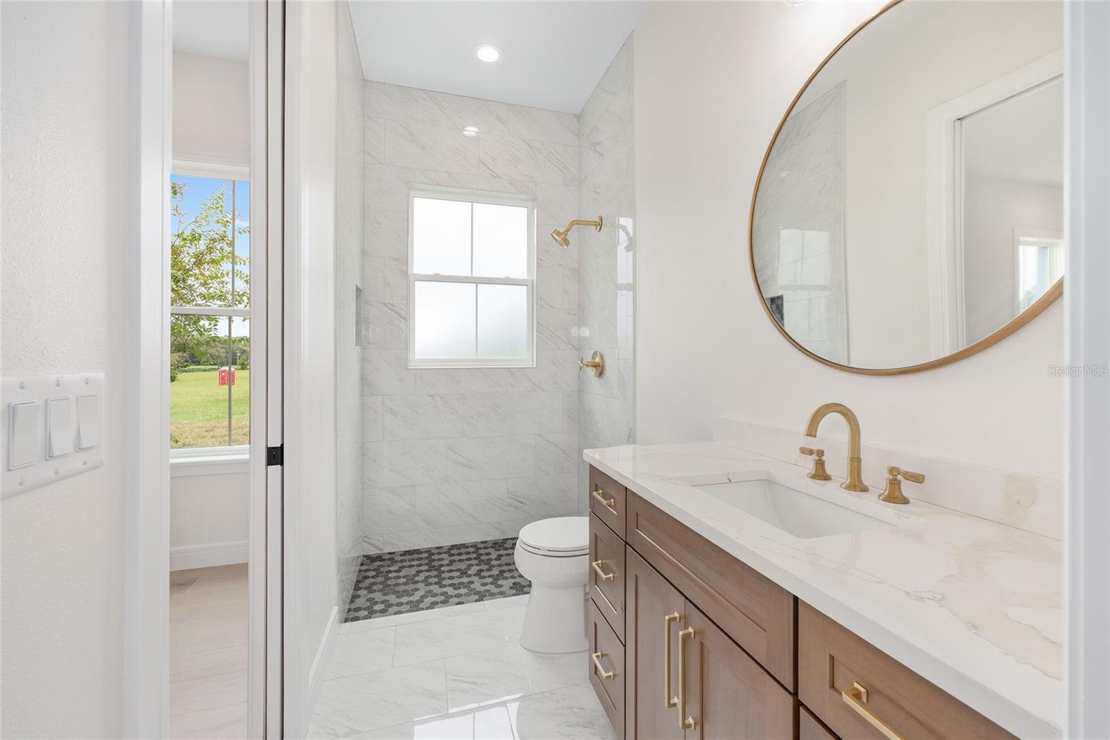 SAND HILL CREEK - Residential