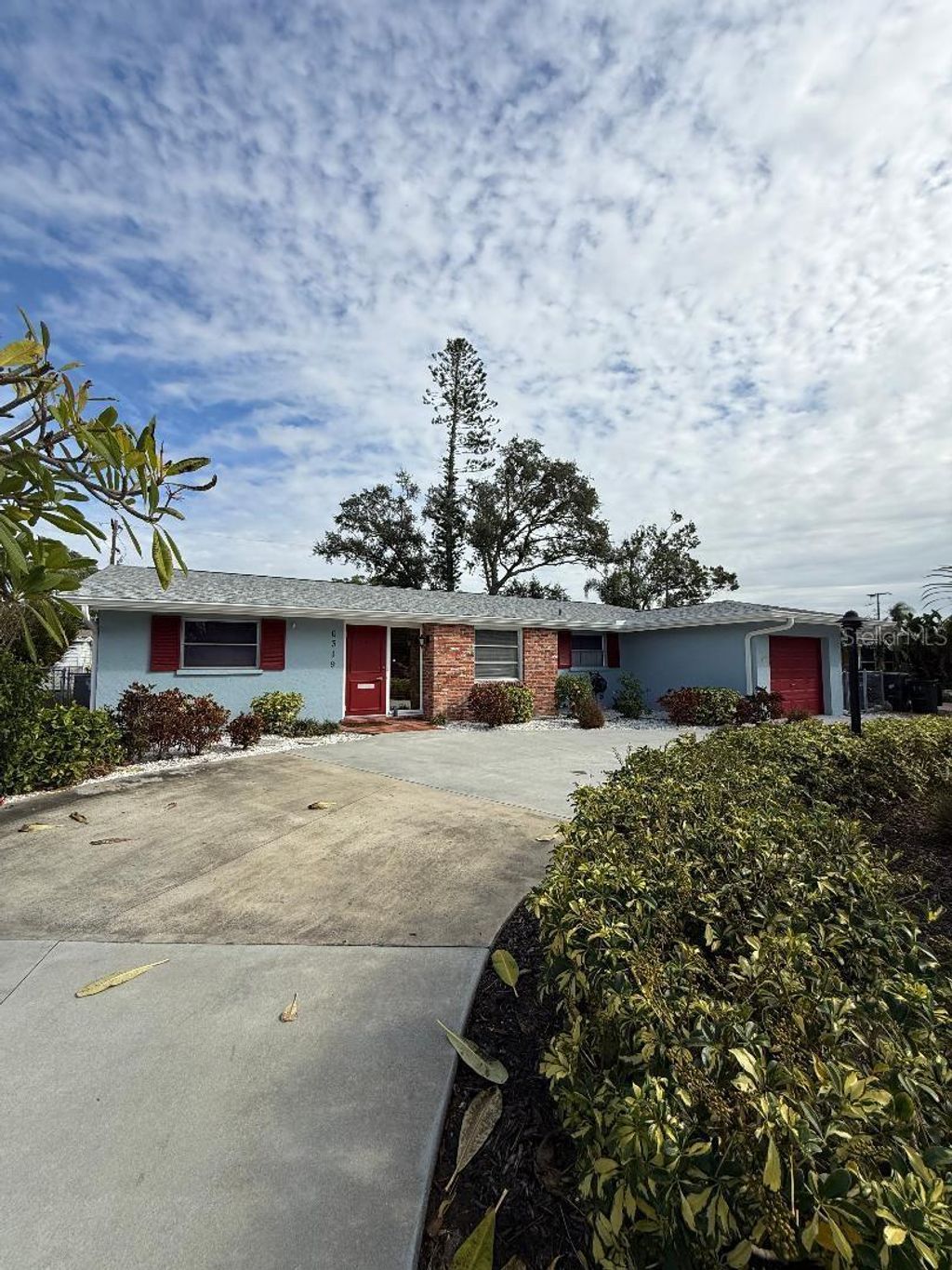 Photo of 6319 Georgia Avenue, Bradenton, FL 34207 (MLS # A4674272)