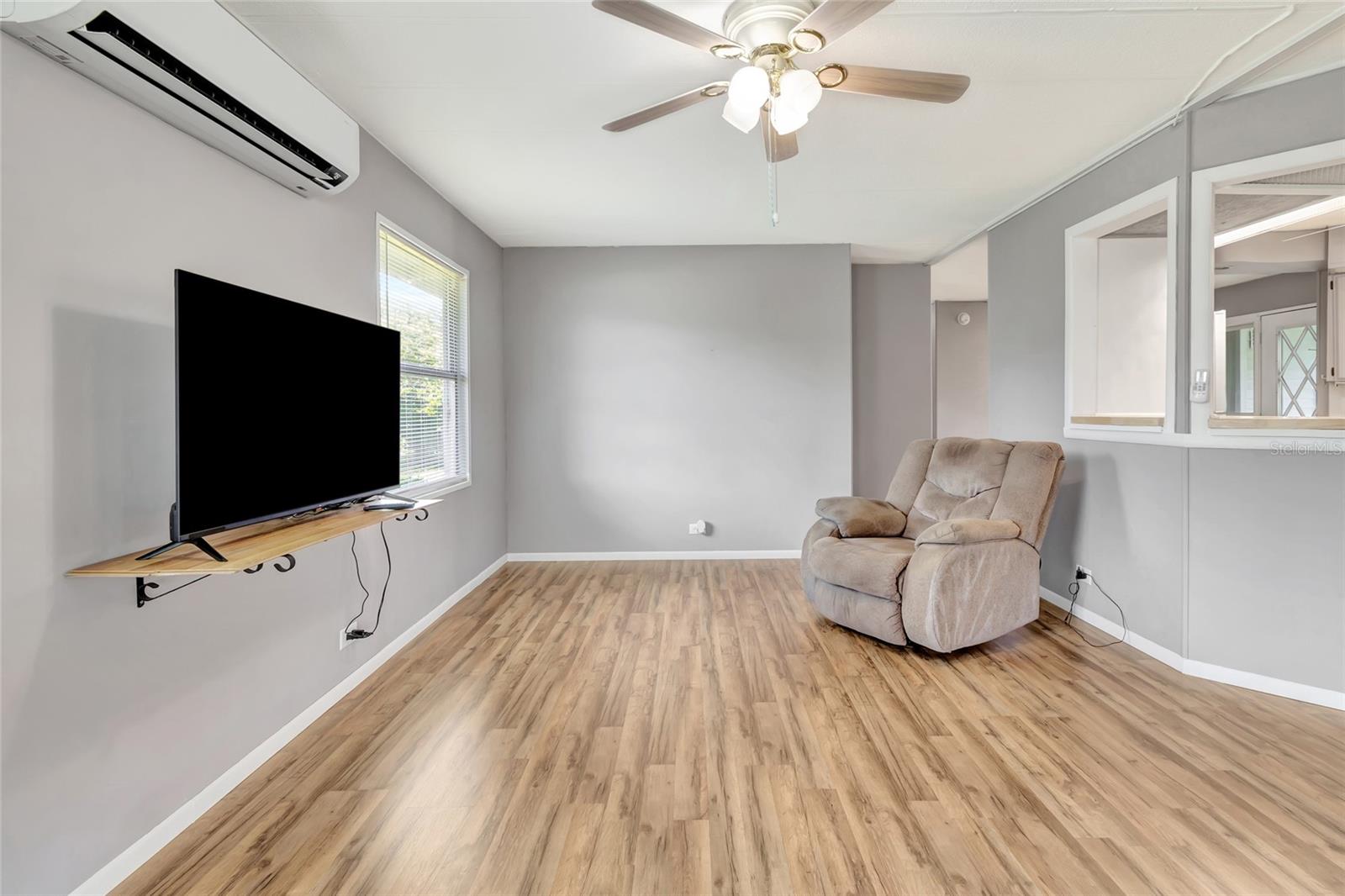 OCALA EAST VILLAS UN 01 - Residential