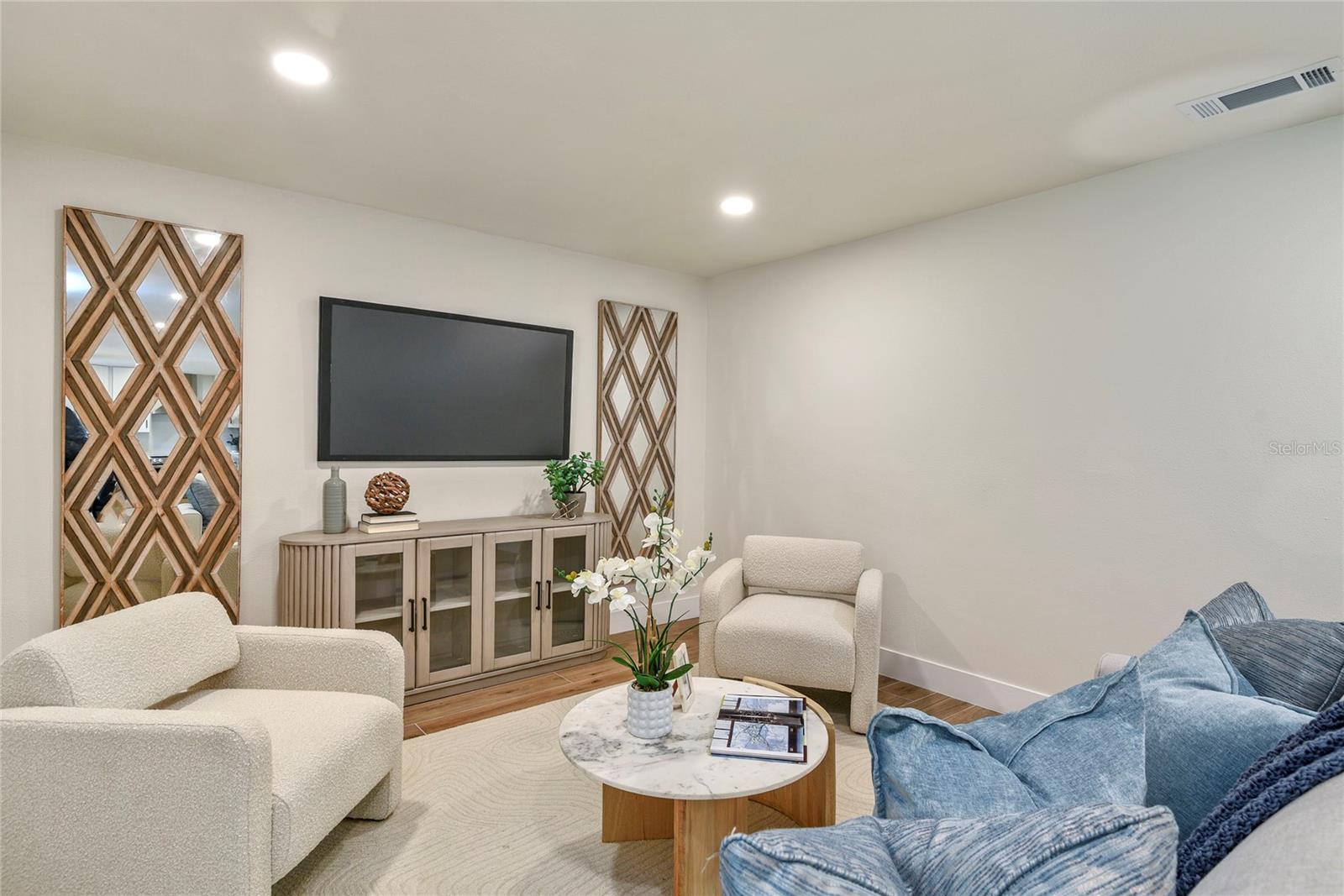 WINTER PARK OASIS - Residential