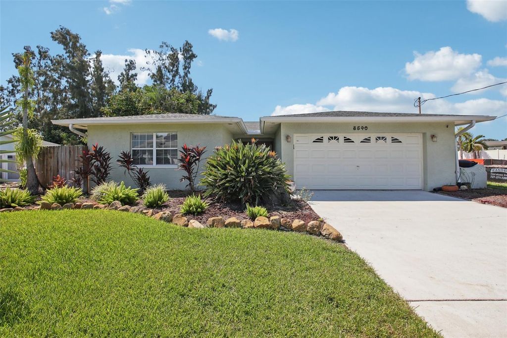 Photo of 8540 Riverside Dr, St Petersburg, FL 33702 (MLS # TB8428623)