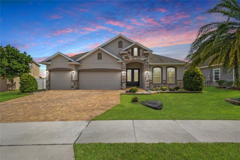 A home in MINNEOLA