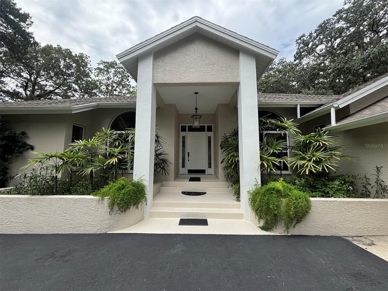 750 NW SNUG HARBOR ROAD