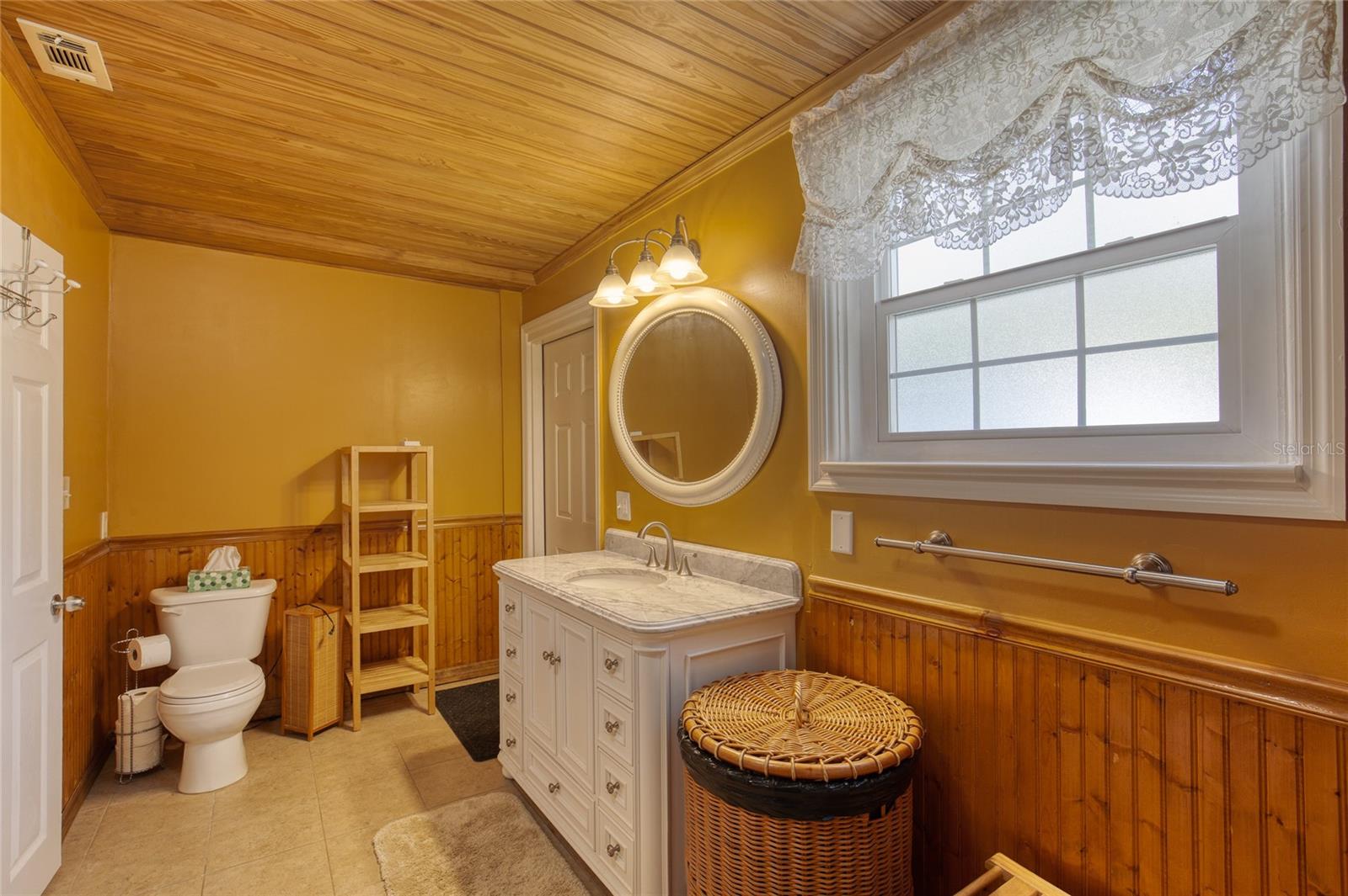 HARBOR OAKS UNIT 01 - Residential Income