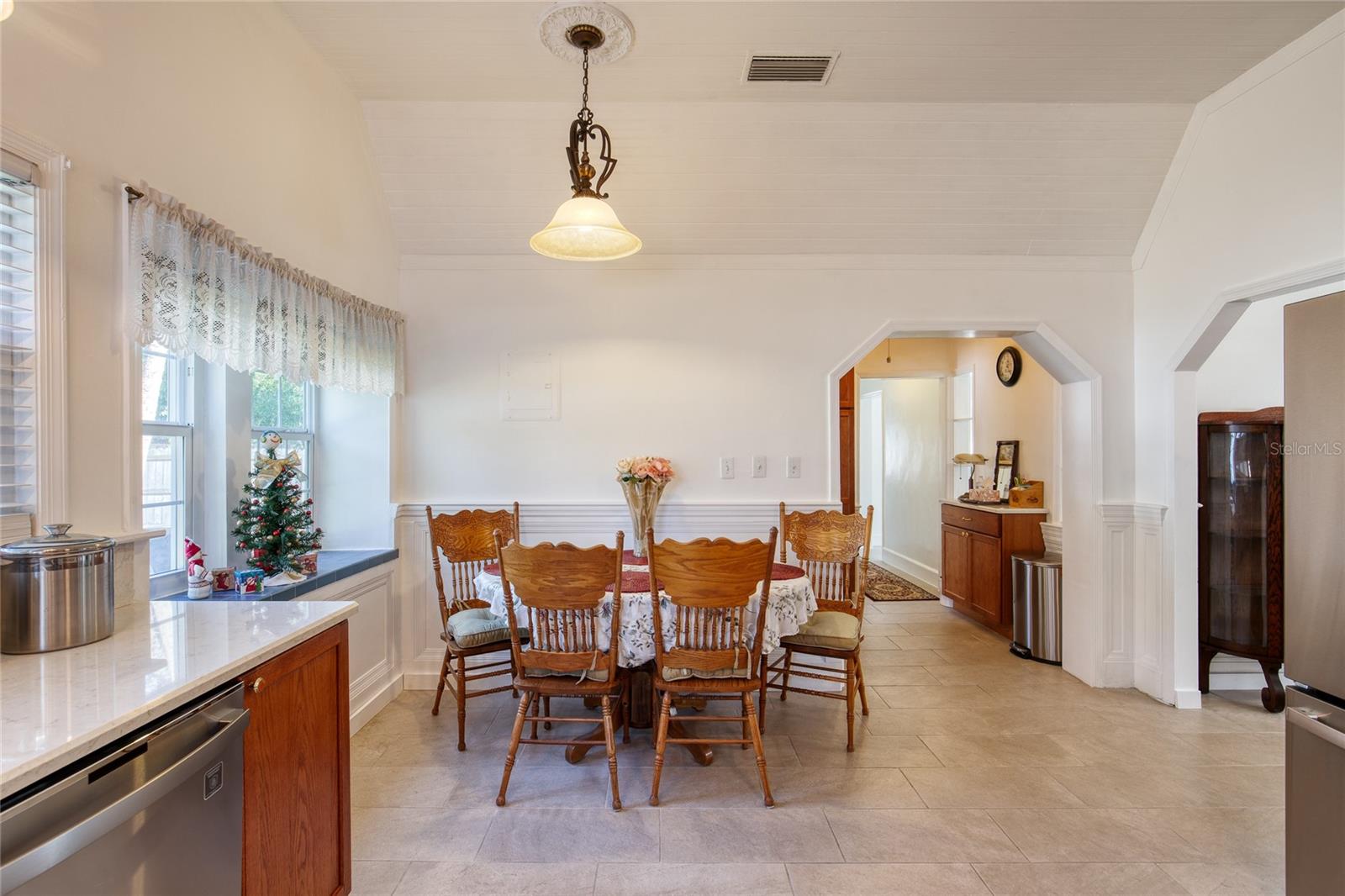 HARBOR OAKS UNIT 01 - Residential Income