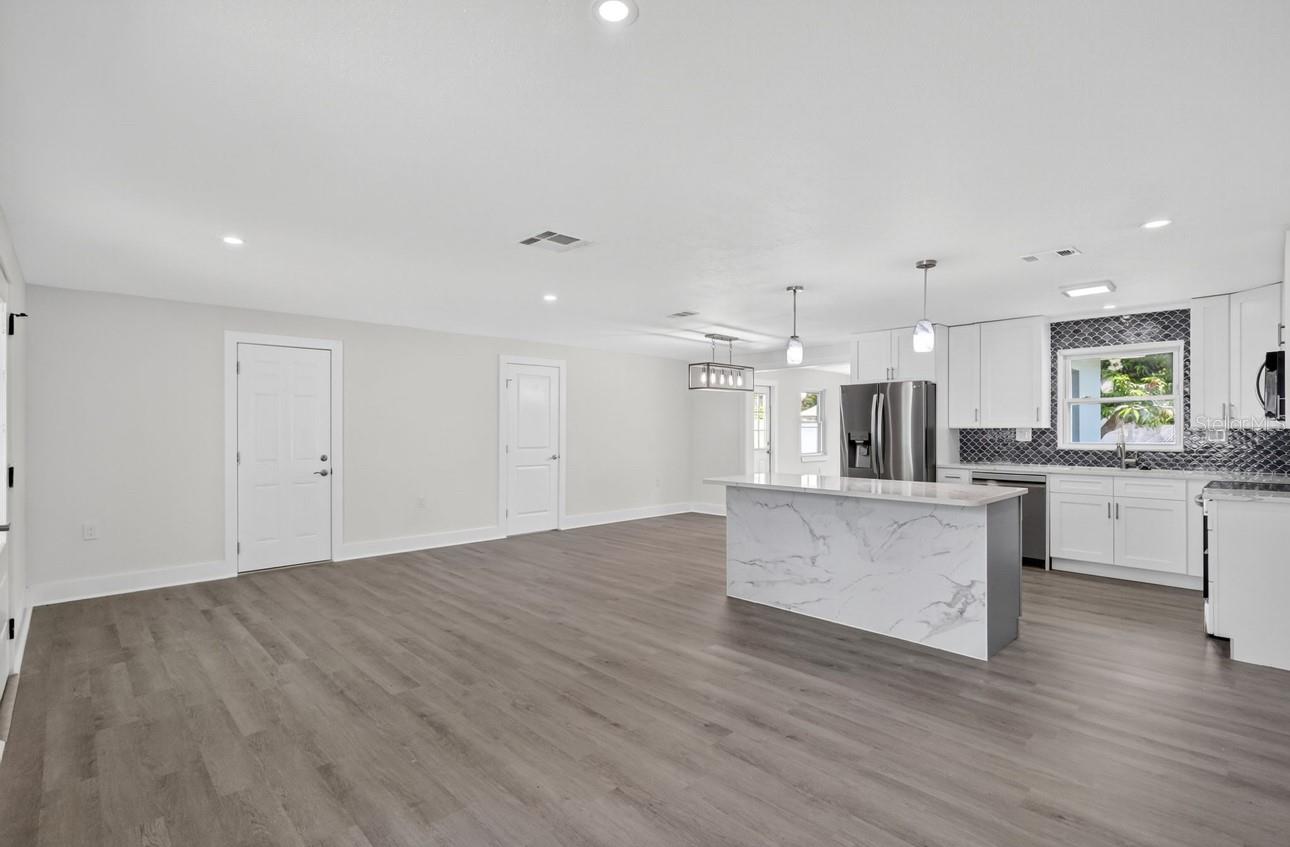 2175 EDYTHE DRIVE