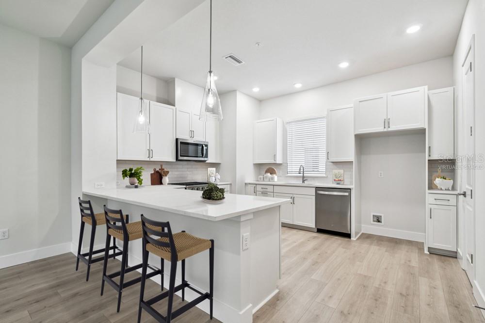 TOWNS AT UNION - Residential