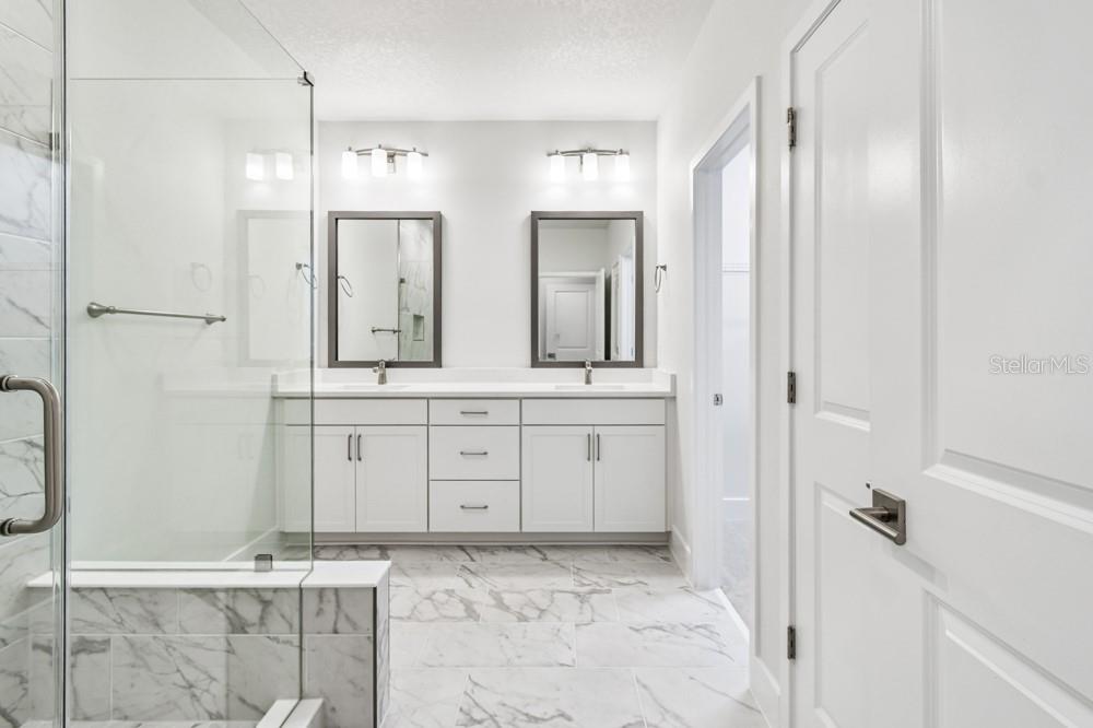 TOWNS AT UNION - Residential