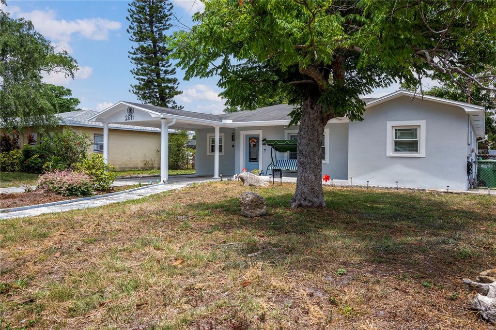 Photo of 2811 W Ohio Avenue, Tampa, FL 33607 (MLS # TB8510147)
