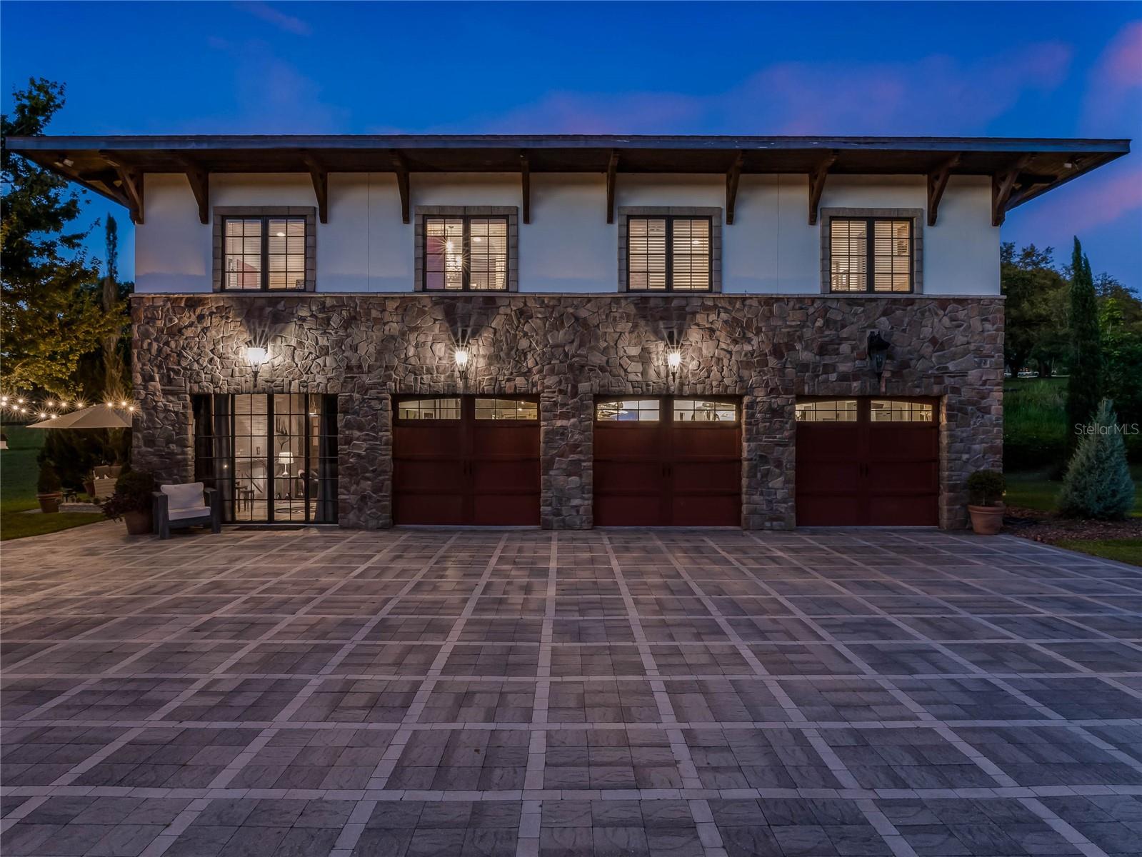 APSHAWA GROVES - Residential