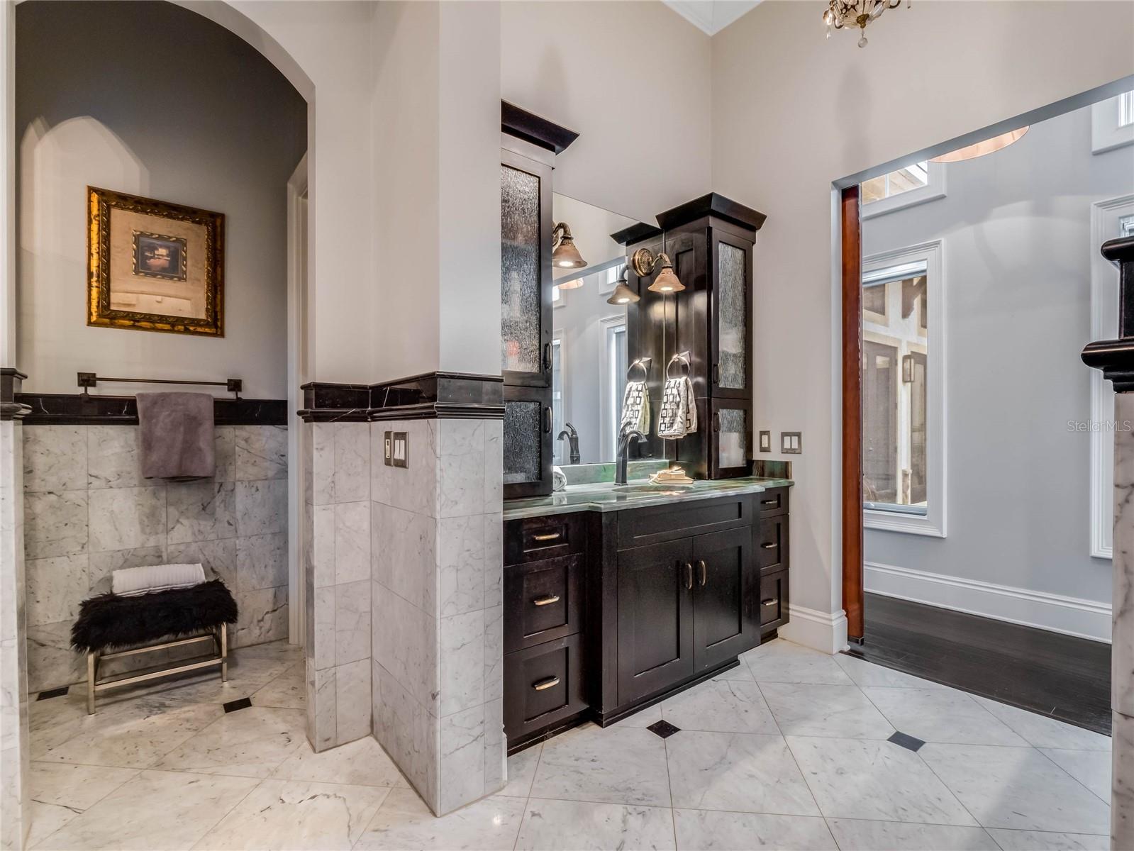 APSHAWA GROVES - Residential