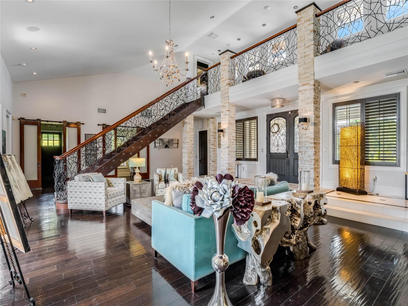 APSHAWA GROVES - Residential