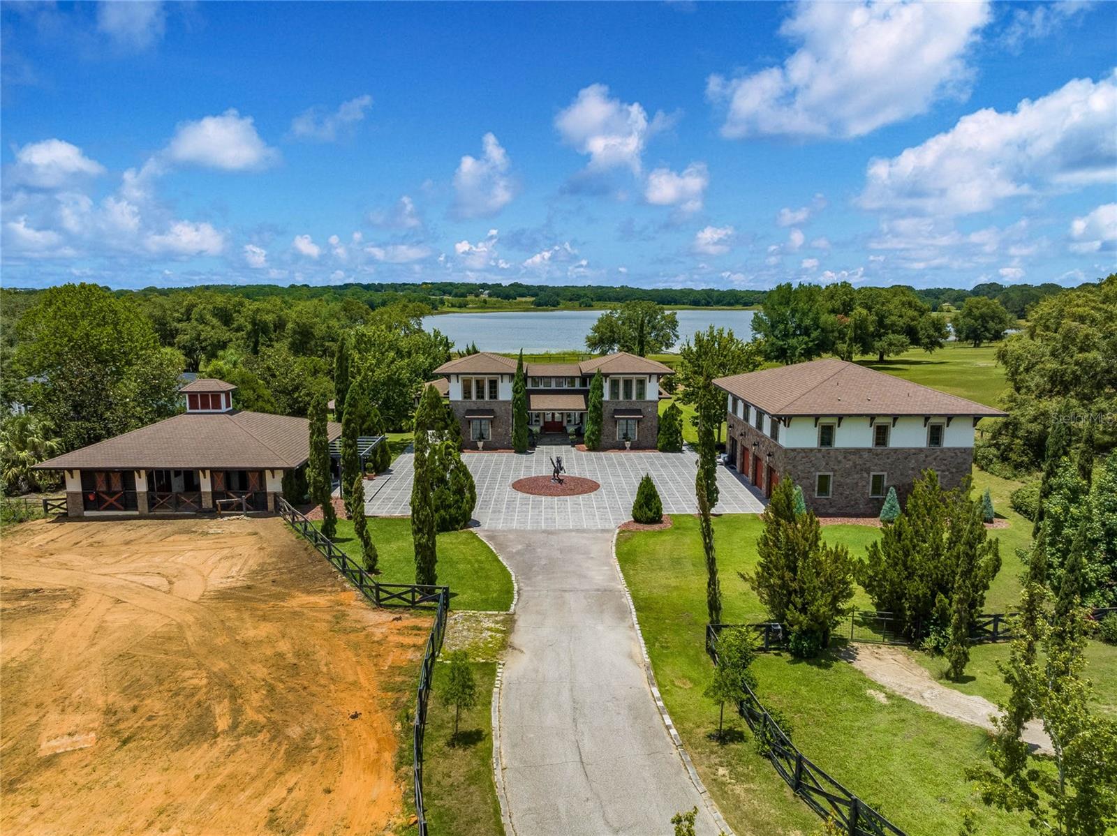 APSHAWA GROVES - Residential