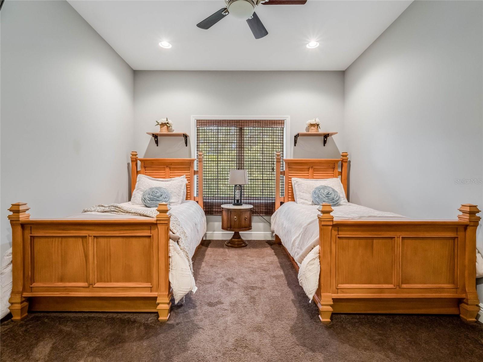 APSHAWA GROVES - Residential