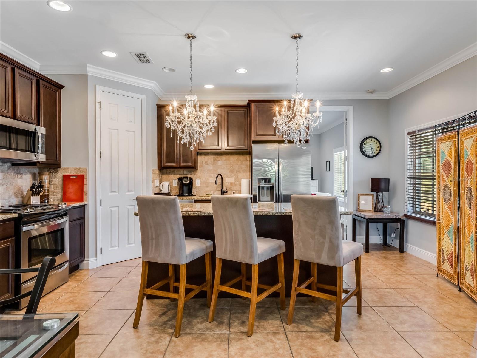 APSHAWA GROVES - Residential