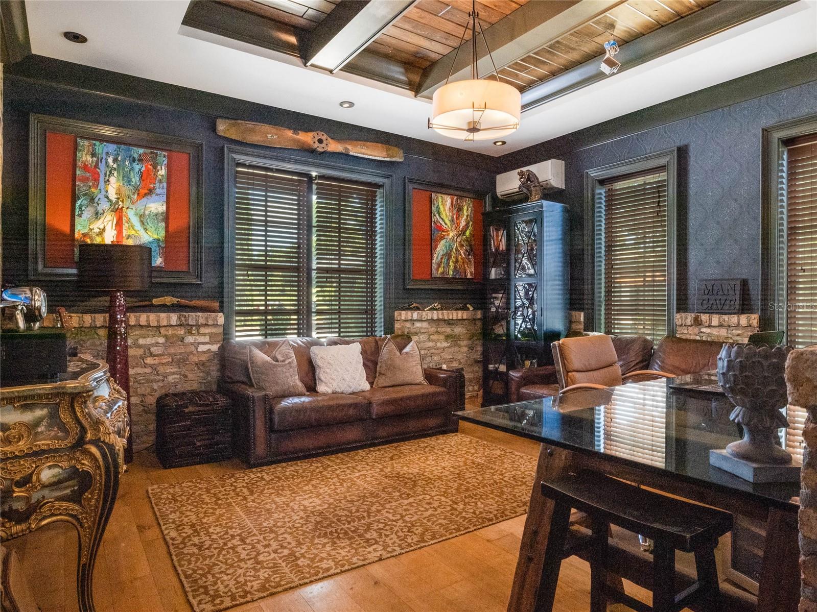 APSHAWA GROVES - Residential