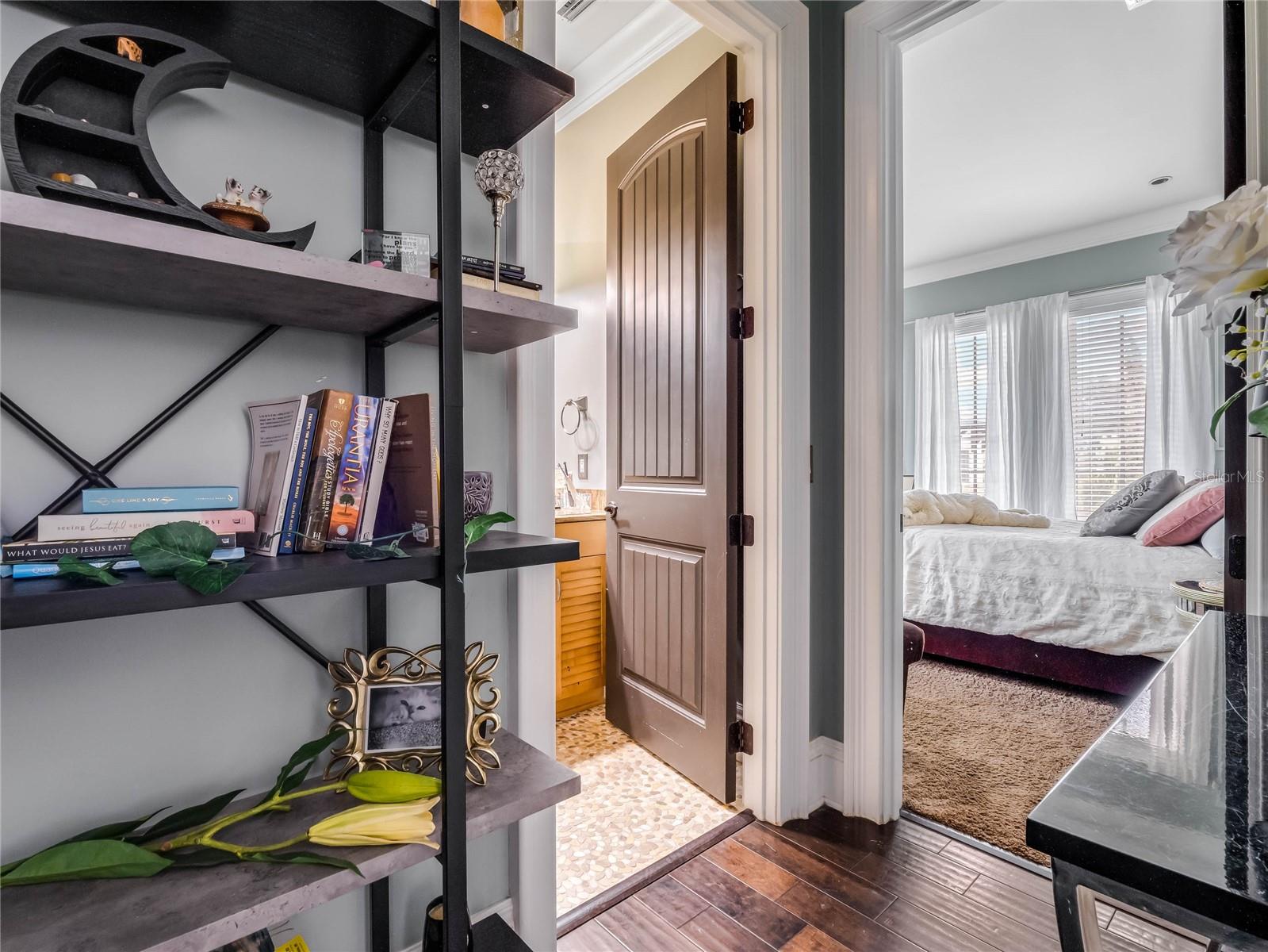 APSHAWA GROVES - Residential