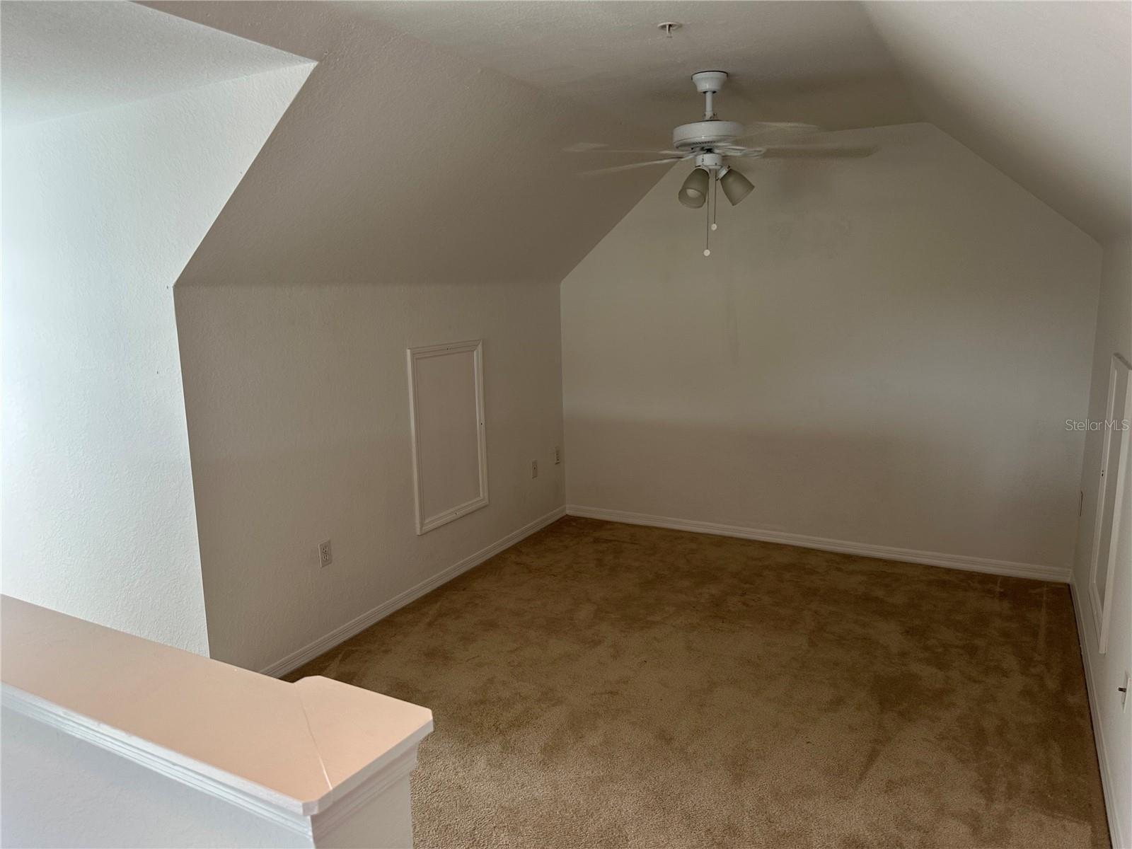 ADMIRALS WALK - Residential Lease