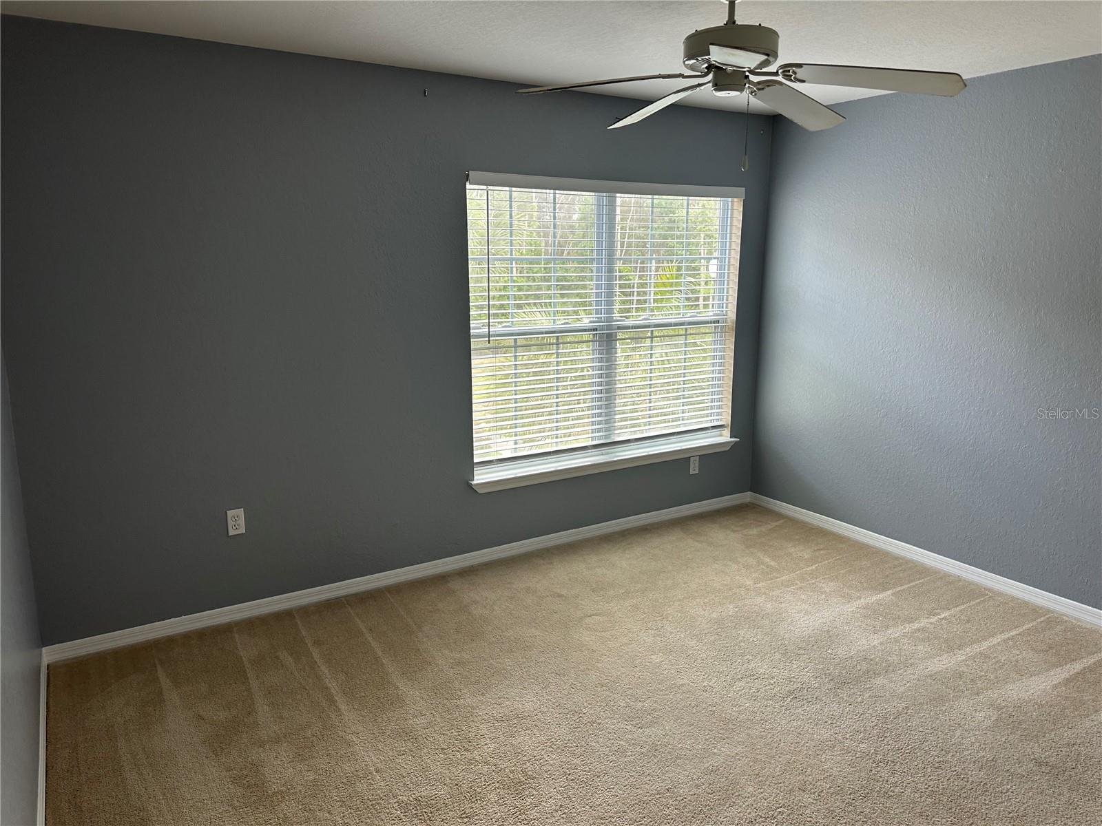 ADMIRALS WALK - Residential Lease