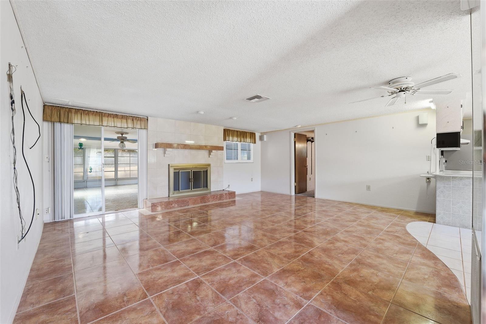 VIVA VILLAS - Residential