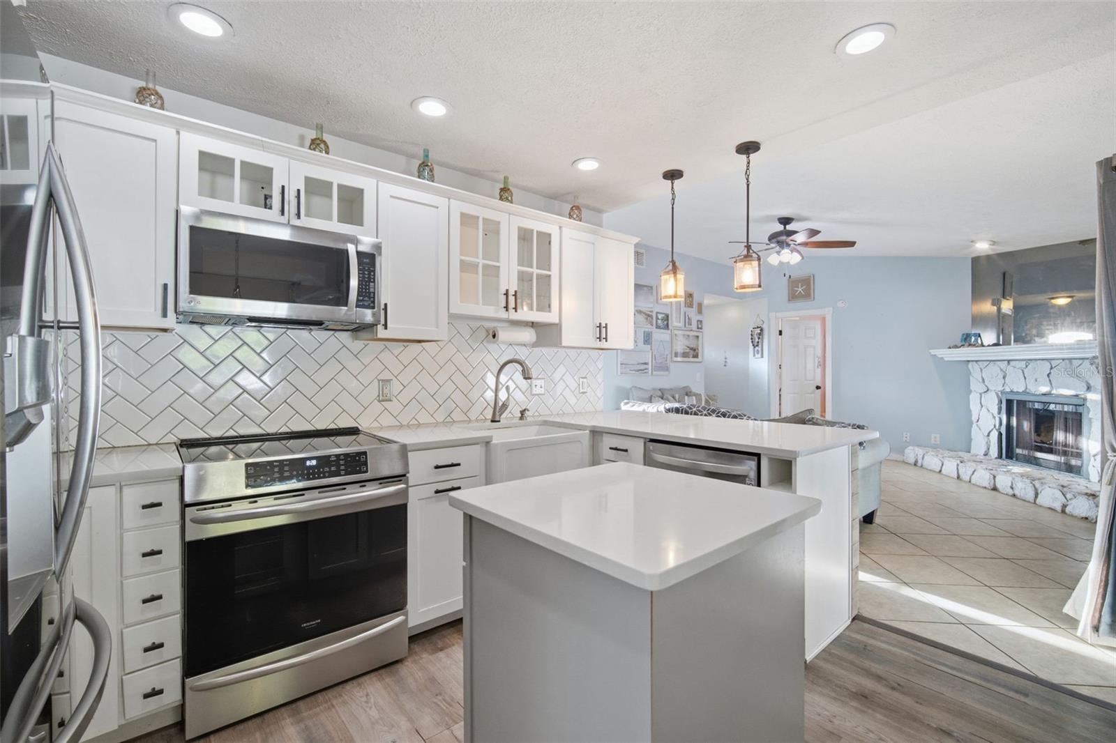 CAPITANO COVE - Residential