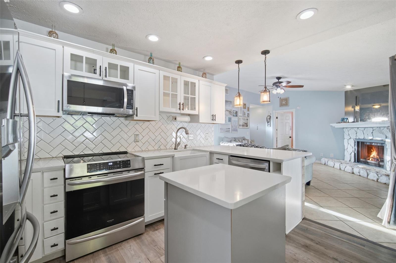 CAPITANO COVE - Residential