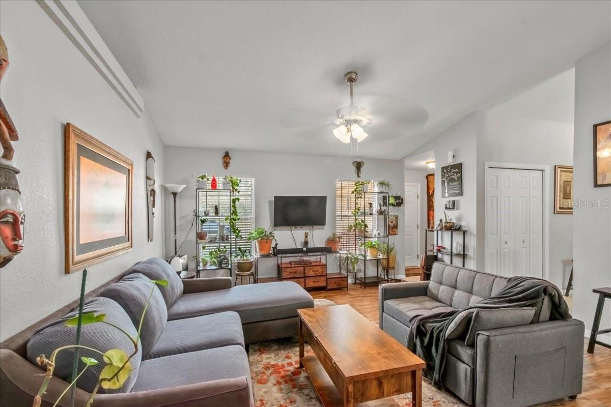 SILVER SPGS SHORES UN 26 - Residential