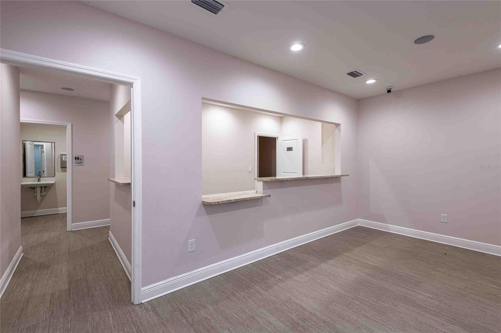 PRINCESS PARK 1 - Commercial Sale