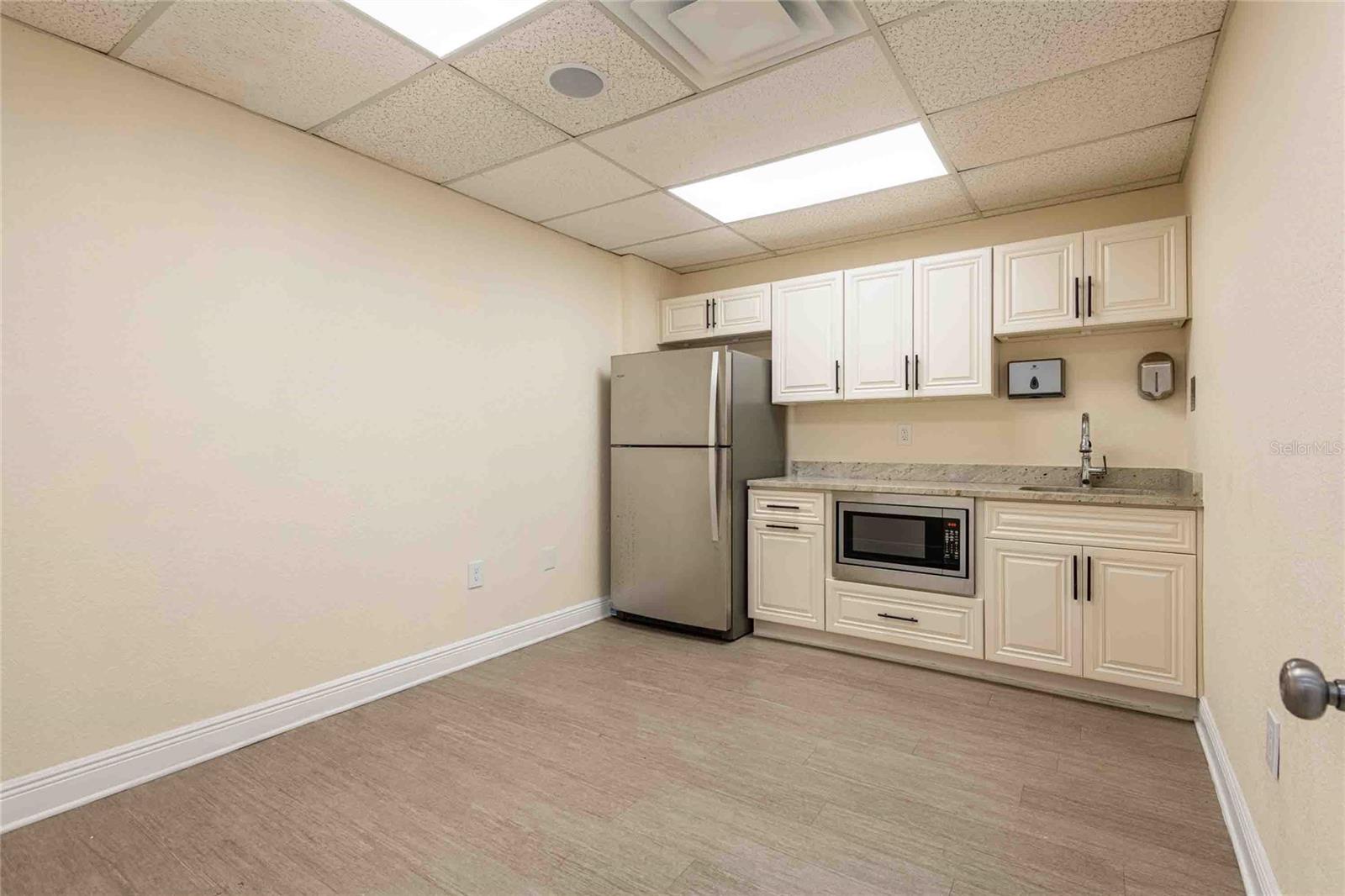 PRINCESS PARK 1 - Commercial Sale