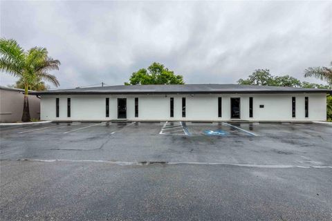 Photo of 4109 N Armenia Ave, Tampa, FL 33607 (MLS # TB8495580)