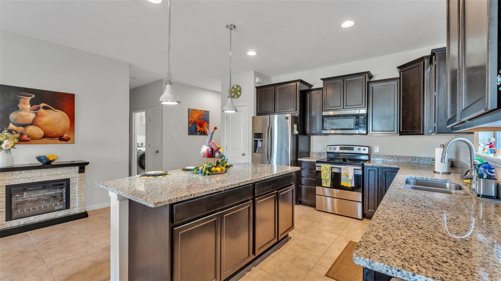 FOUNTAIN PK-PH 2 - Residential