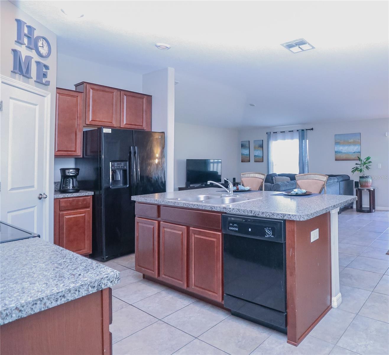 10206 BRIGHT CRYSTAL AVENUE