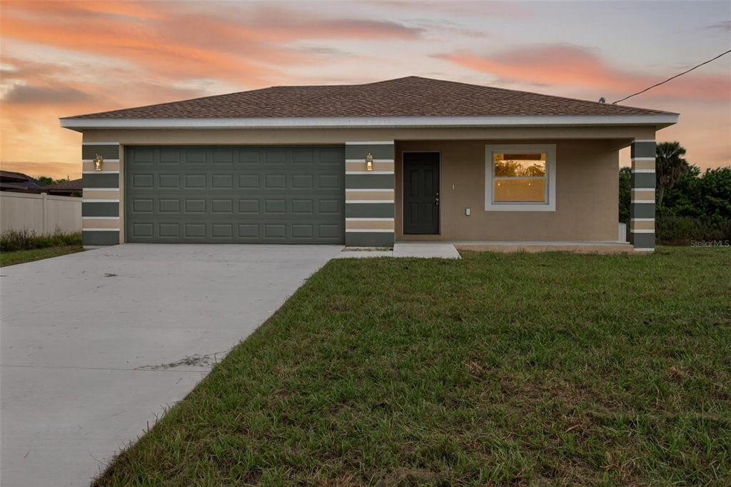 Photo of 6254 Spinnaker Boulevard, Englewood, FL 34224 (MLS # A4662318)