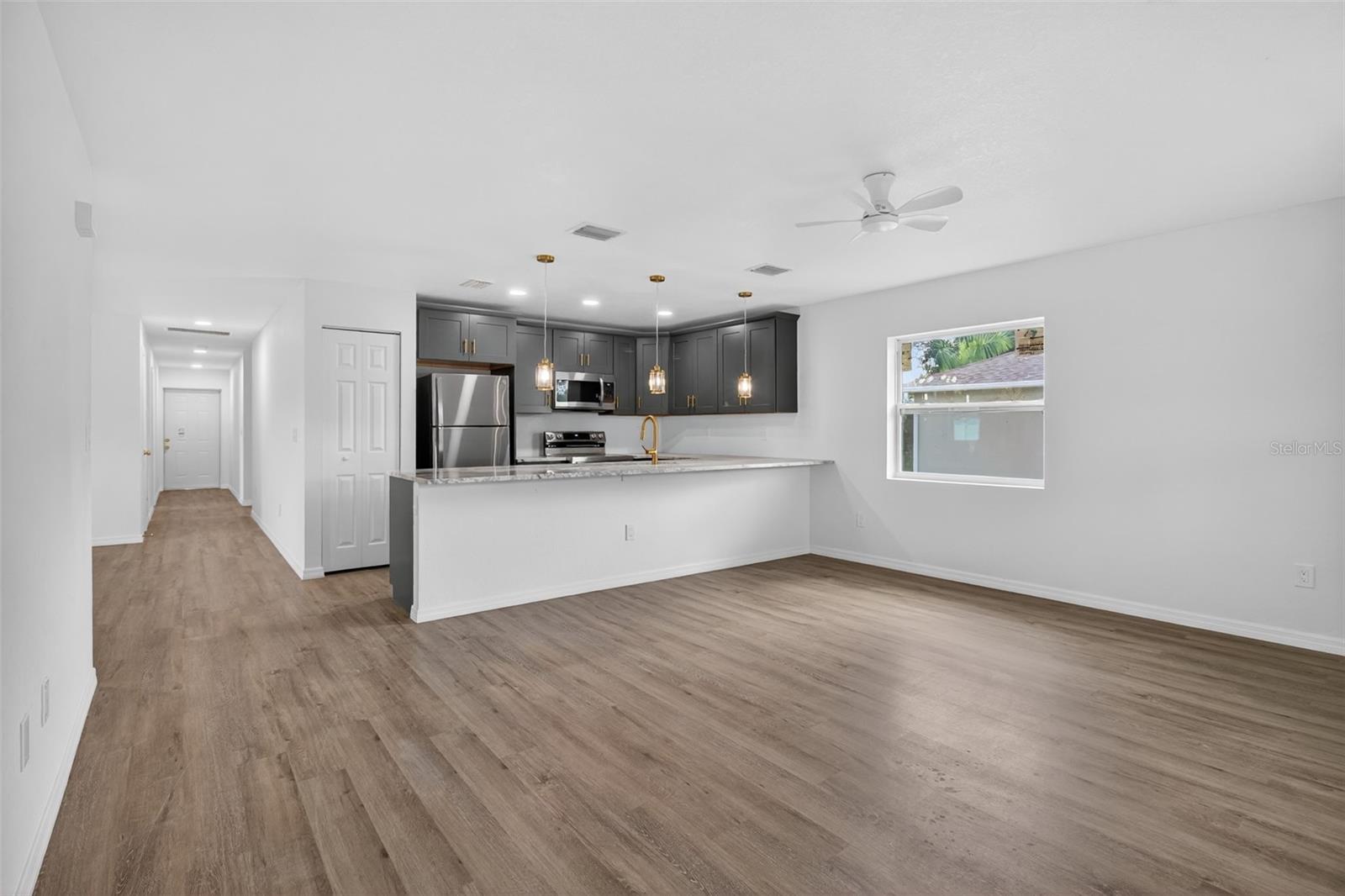 6254 SPINNAKER BOULEVARD