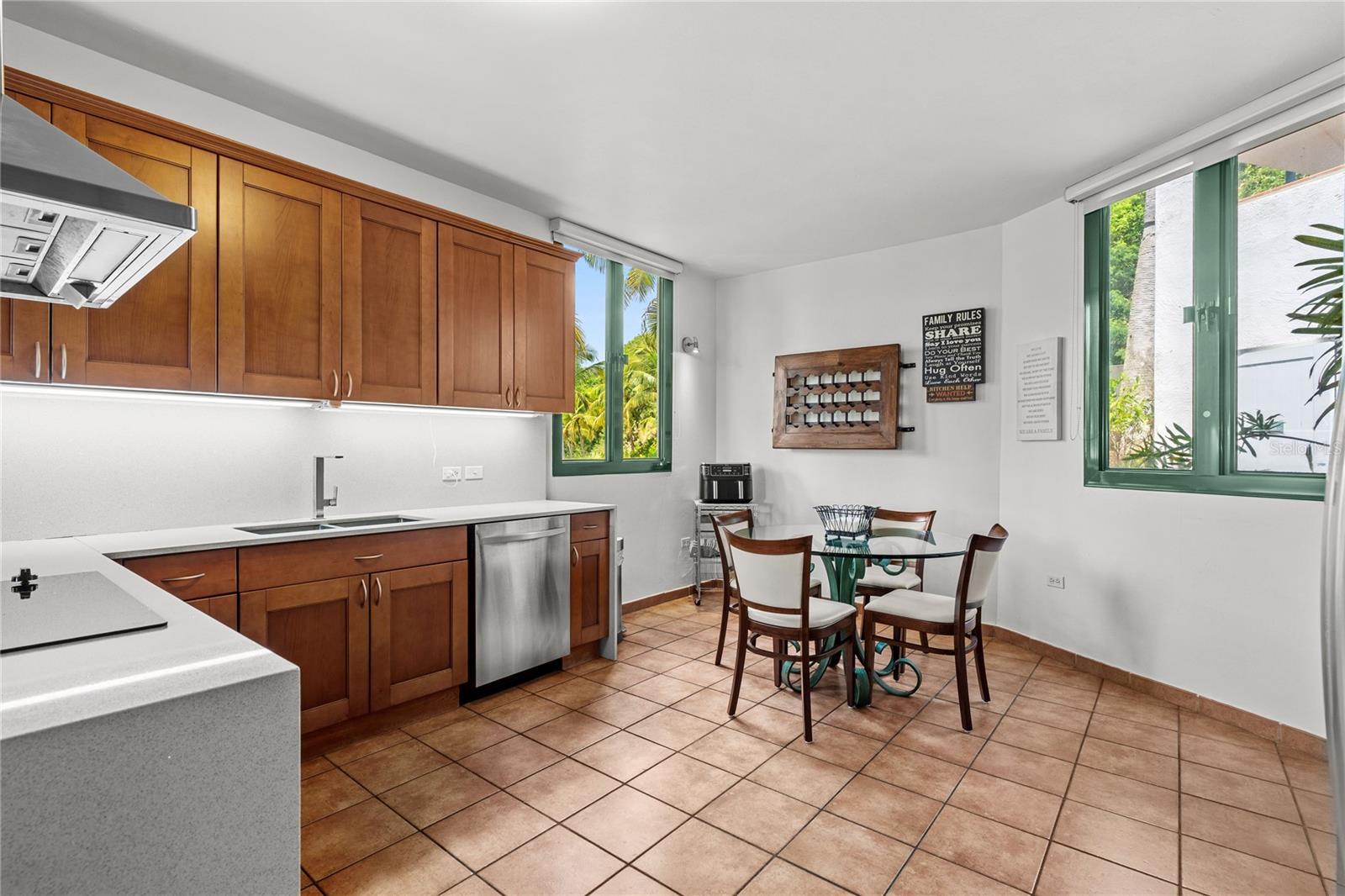 RIO MAR VILLAGE - Residential Lease