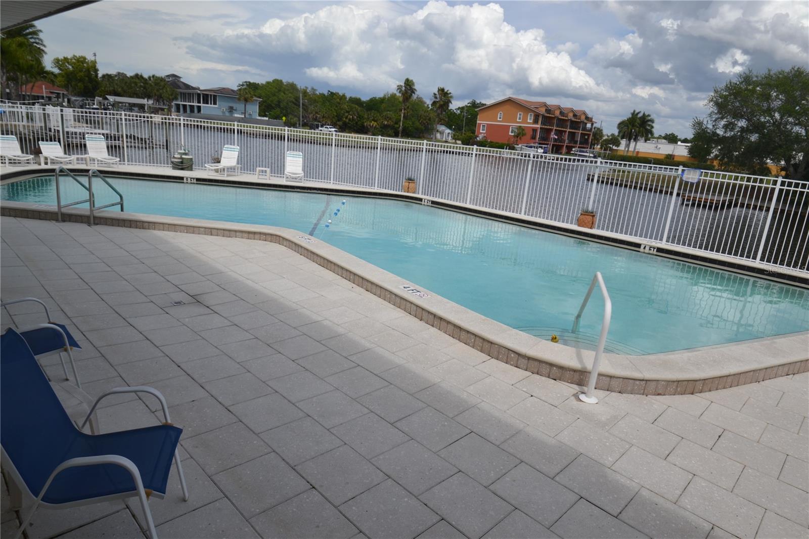 MOORINGS THE CONDO - Residential Lease