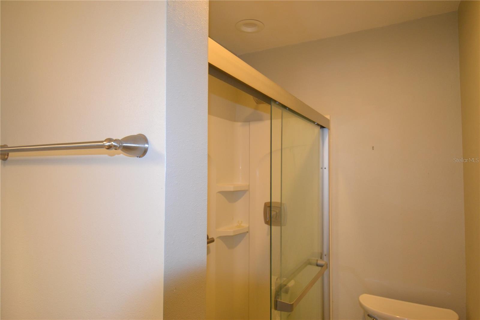 MOORINGS THE CONDO - Residential Lease