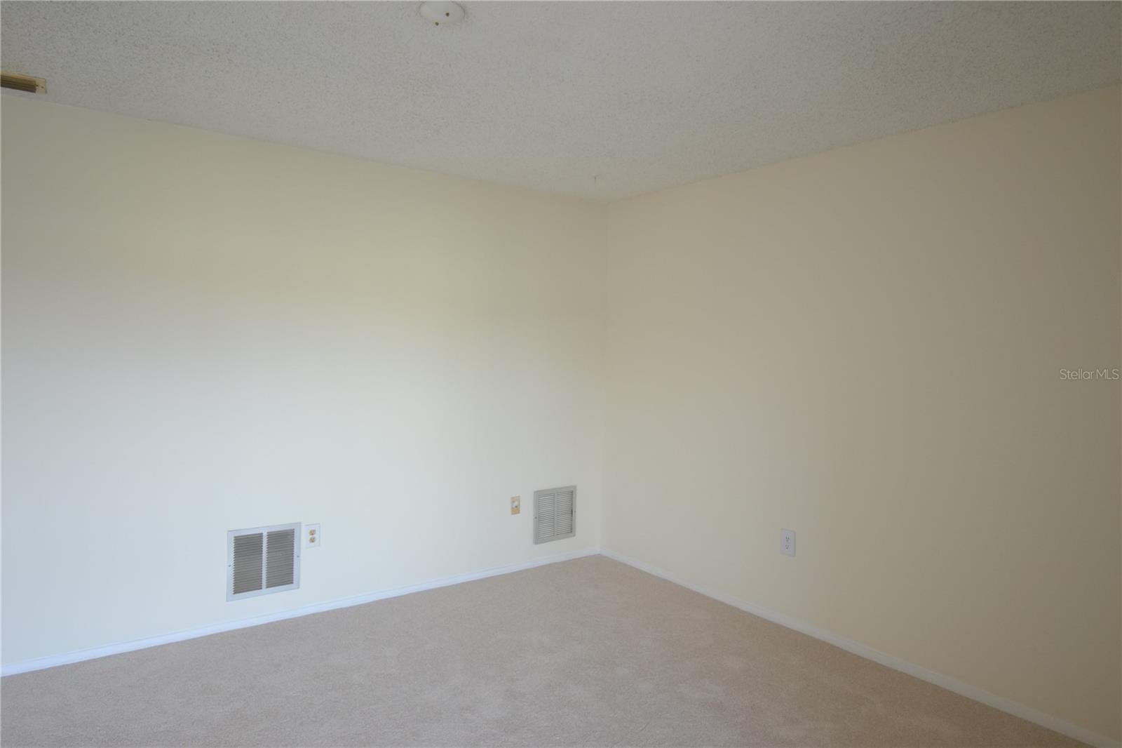 MOORINGS THE CONDO - Residential Lease