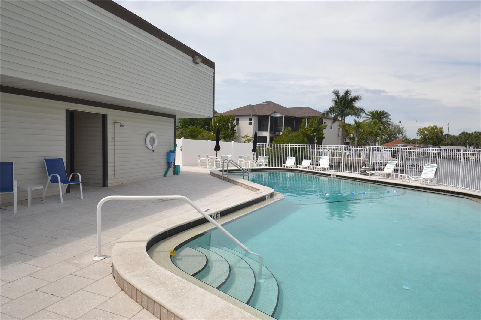 MOORINGS THE CONDO - Residential Lease