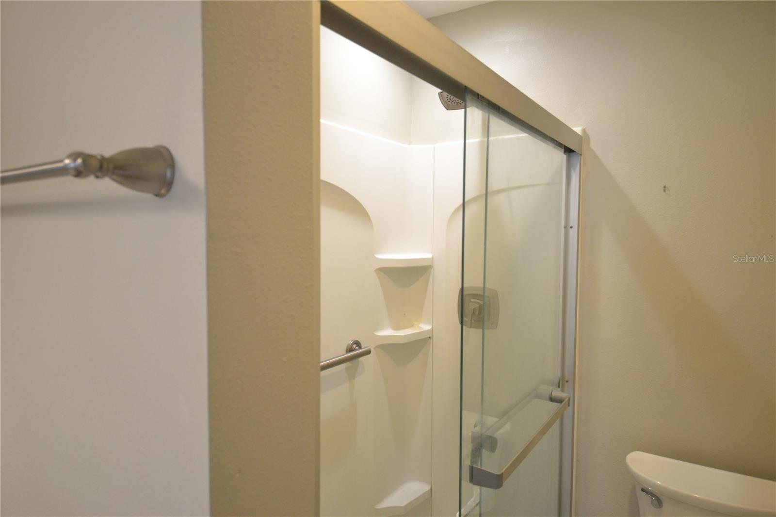 MOORINGS THE CONDO - Residential Lease