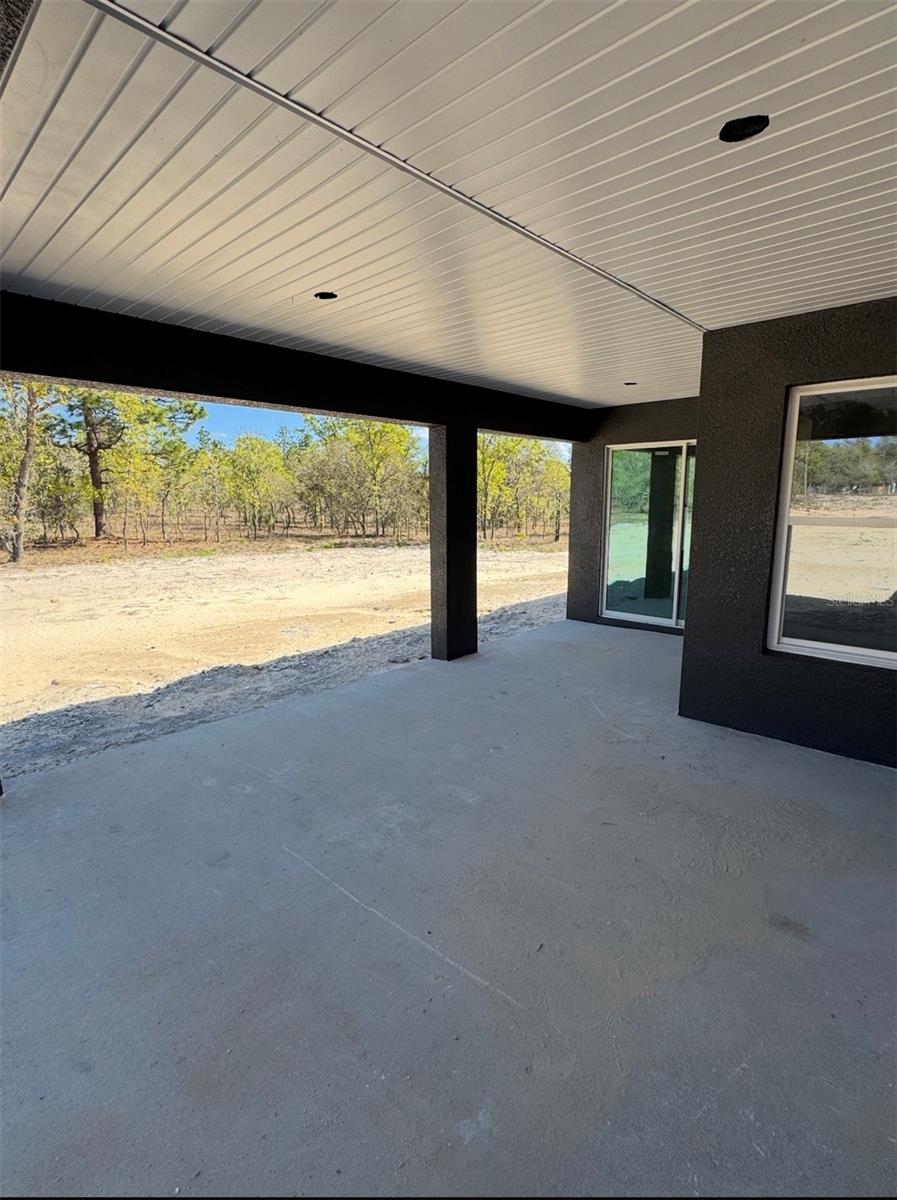 RAONBOW LAKES ESTATES - Residential