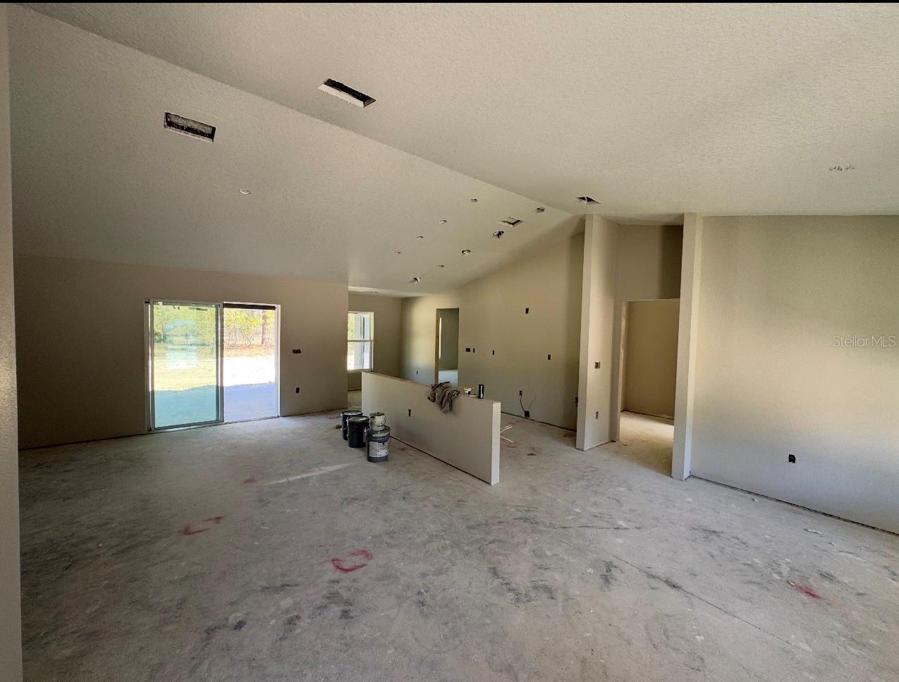 RAONBOW LAKES ESTATES - Residential