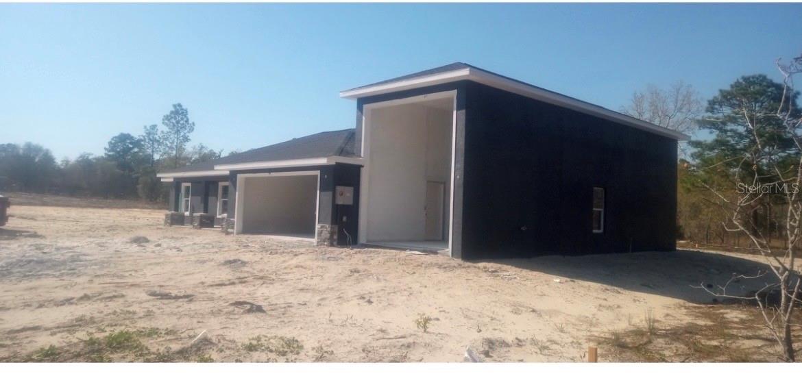 RAONBOW LAKES ESTATES - Residential