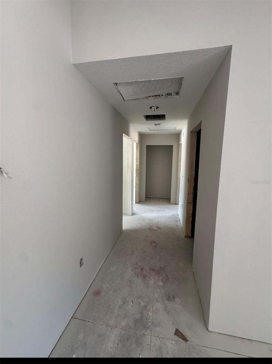 RAONBOW LAKES ESTATES - Residential